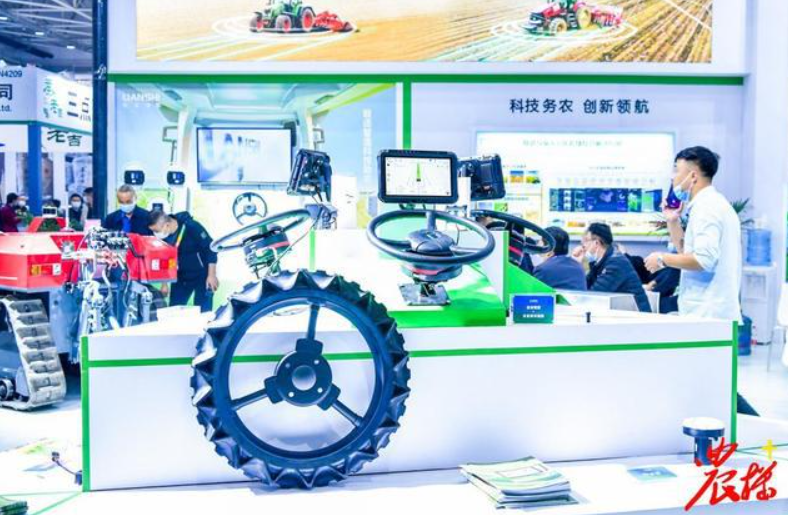 聯(lián)適導(dǎo)航展位及自動駕駛系統(tǒng)